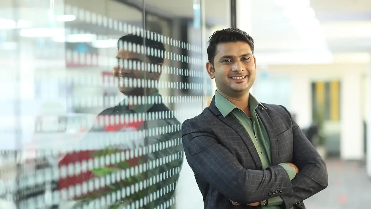 Hospitality professional ready for verified European placement